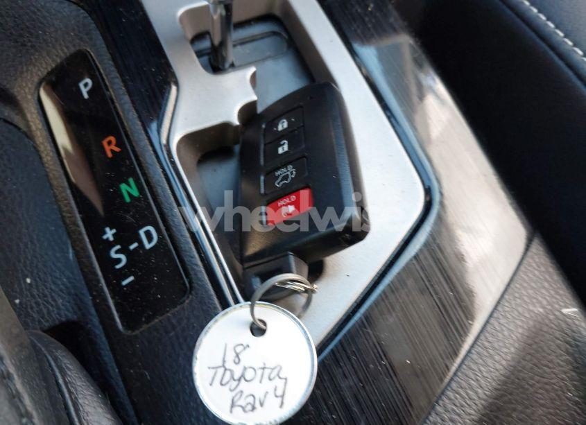 Photo 11 of 2018 Toyota Rav4 LIMITED (VIN 2T3YFREV9JW416782)