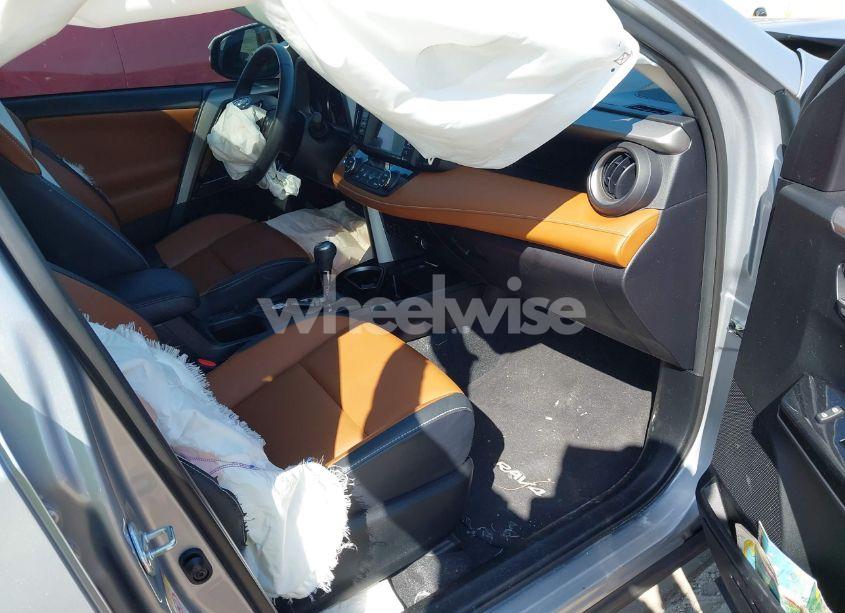 Photo 5 of 2018 Toyota Rav4 LIMITED (VIN 2T3YFREV9JW416782)