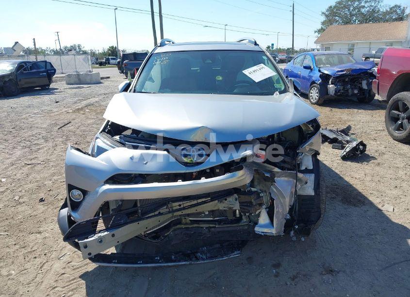 Photo 6 of 2018 Toyota Rav4 LIMITED (VIN 2T3YFREV9JW416782)