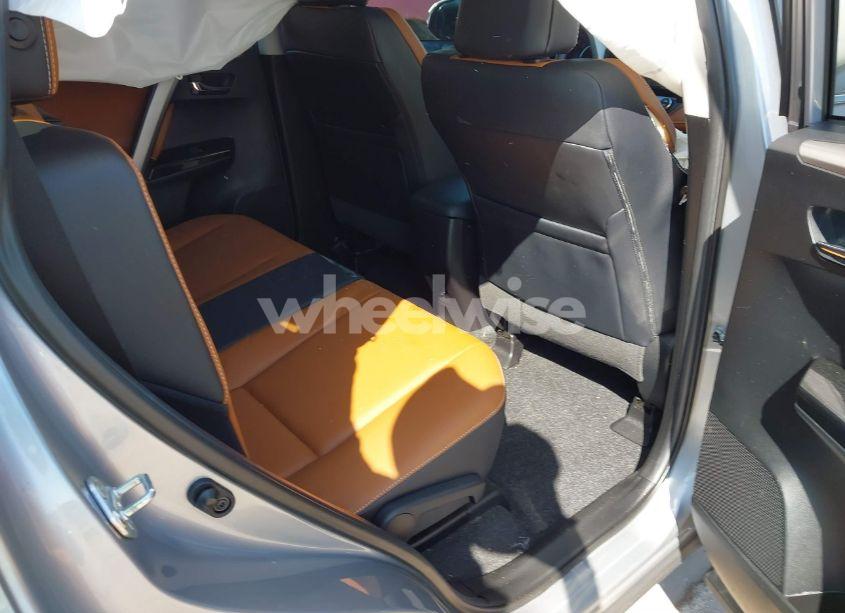 Photo 8 of 2018 Toyota Rav4 LIMITED (VIN 2T3YFREV9JW416782)