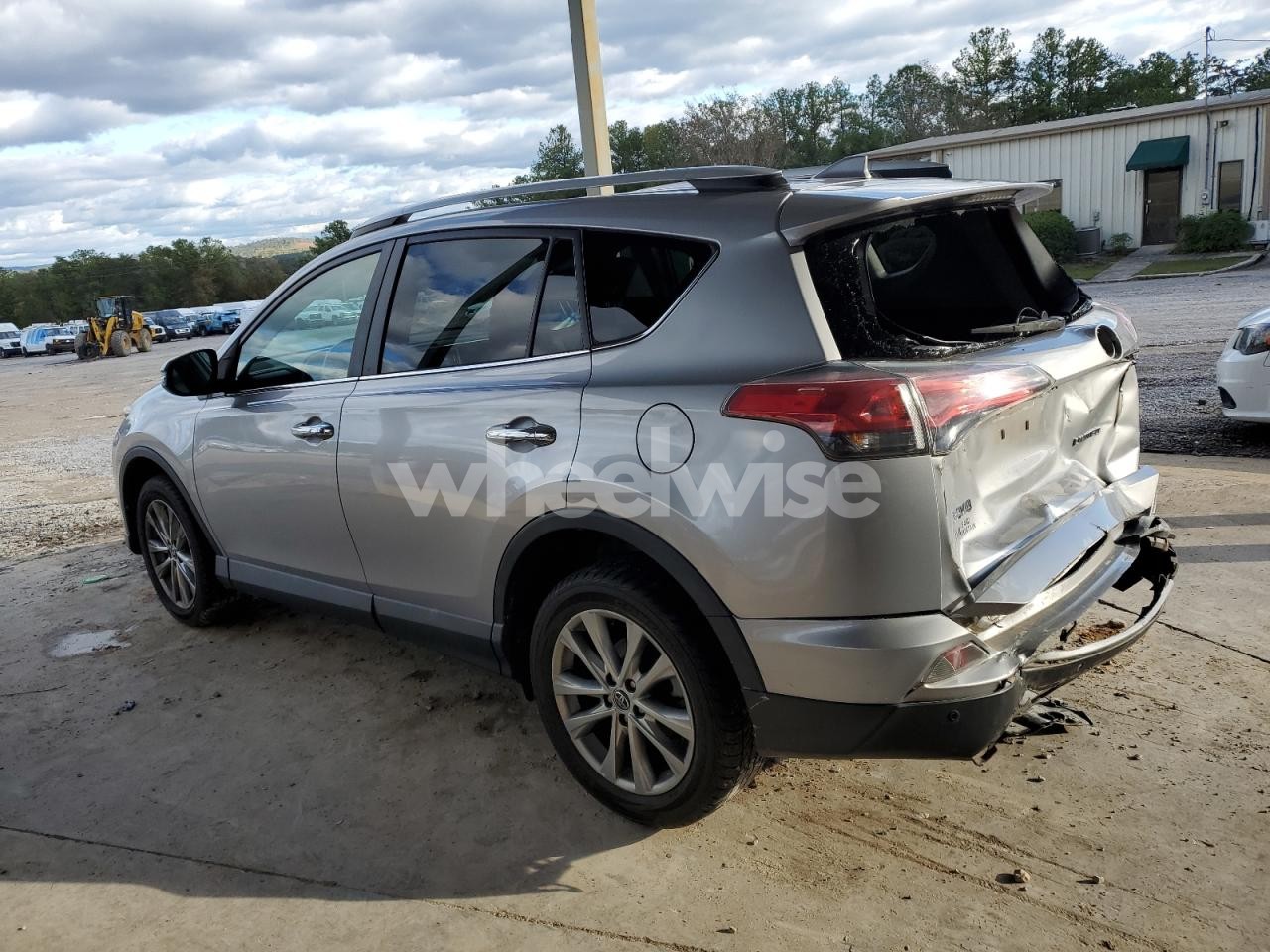 Photo 2 of 2016 TOYOTA RAV4 LIMITED (VIN 2T3YFREVXGW303898)