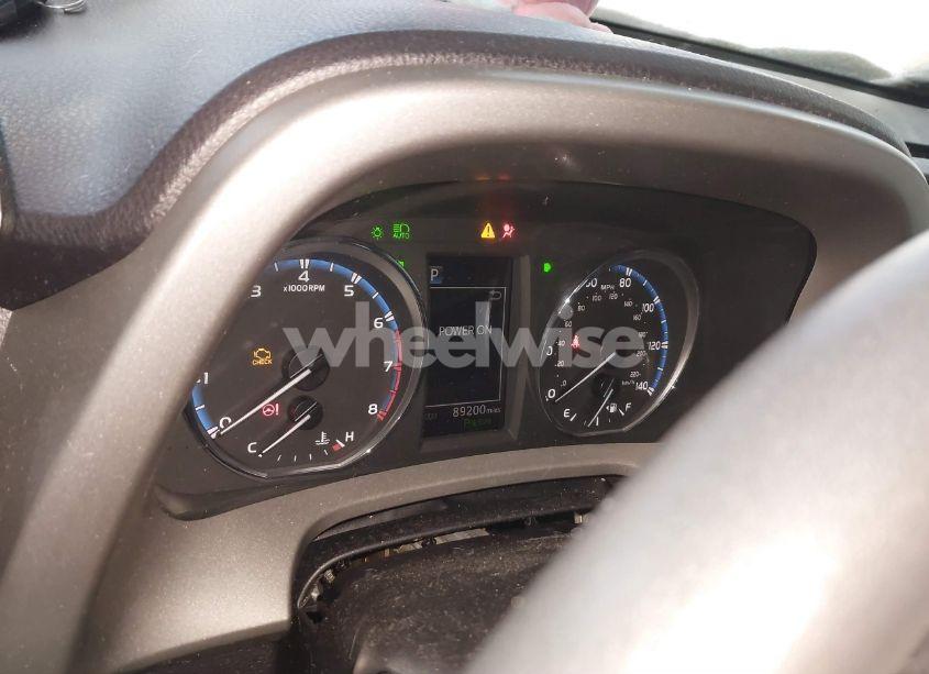 Photo 15 of 2017 Toyota Rav4 LIMITED (VIN 2T3YFREVXHW354416)