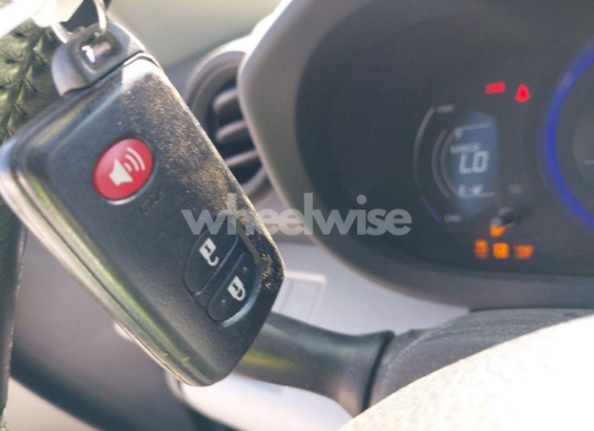 Photo 11 of 2013 Toyota Rav4 EV (VIN 2T3YL4DV3DW001586)