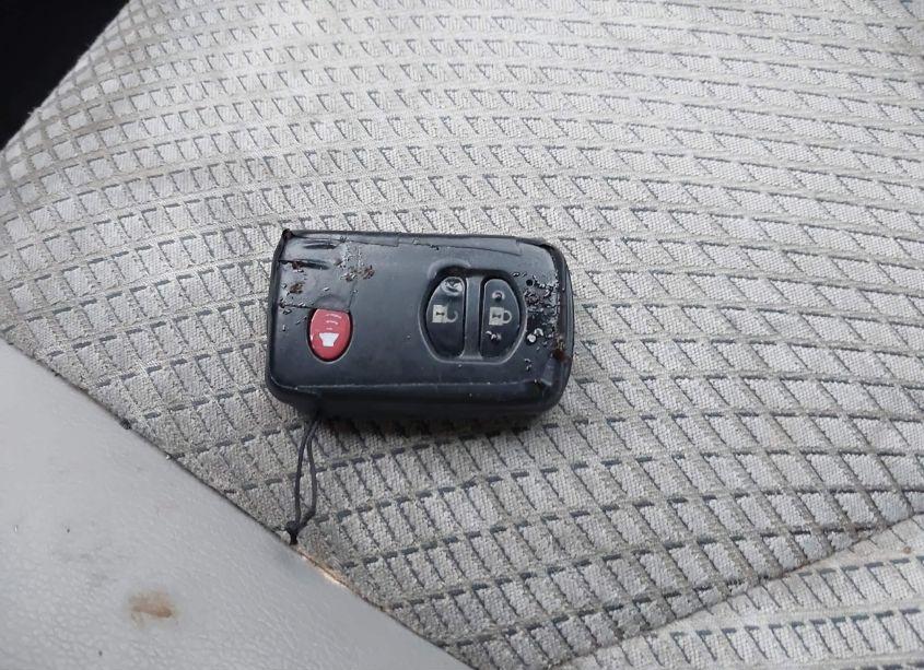 Photo 11 of 2012 Toyota Rav4 EV (VIN 2T3YL4DV7CW001377)