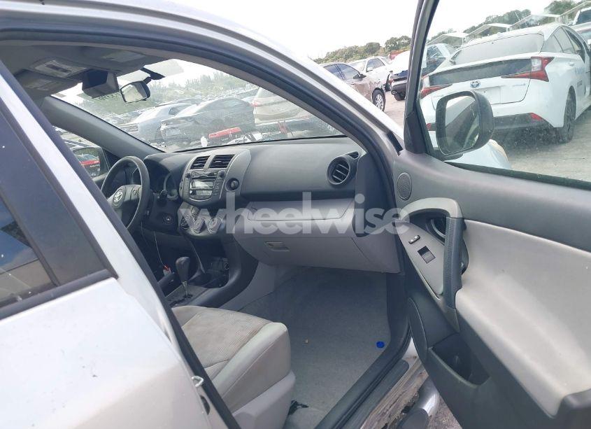 Photo 5 of 2010 Toyota Rav4 (VIN 2T3ZF4DV0AW042782)