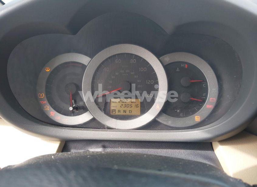 Photo 7 of 2011 Toyota Rav4 (VIN 2T3ZF4DV0BW069028)