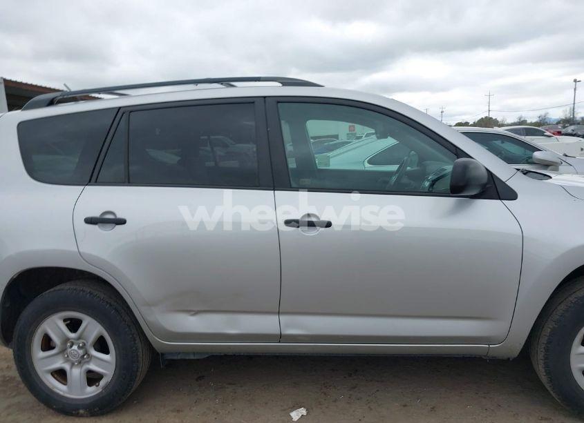 Photo 13 of 2011 Toyota Rav4 (VIN 2T3ZF4DV0BW074228)