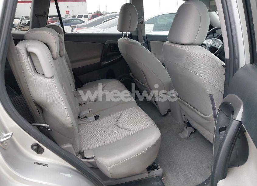 Photo 8 of 2011 Toyota Rav4 (VIN 2T3ZF4DV0BW074228)