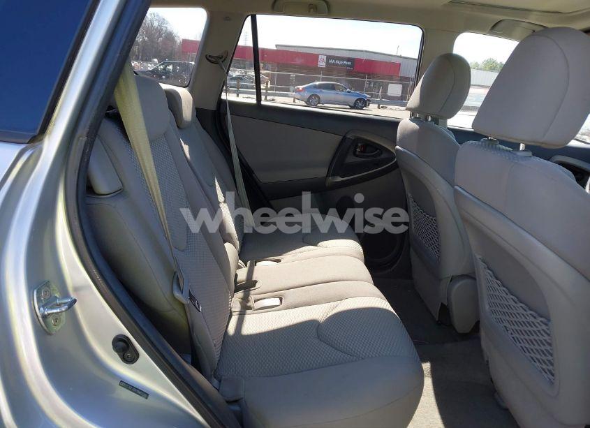 Photo 8 of 2011 Toyota Rav4 (VIN 2T3ZF4DV1BW055865)