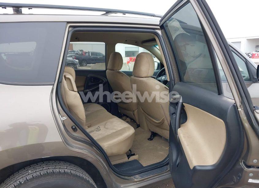 Photo 8 of 2011 Toyota Rav4 (VIN 2T3ZF4DV1BW068325)