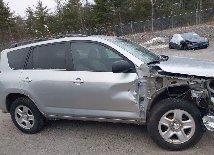 Photo 12 of 2011 Toyota Rav4 (VIN 2T3ZF4DV2BW060783)