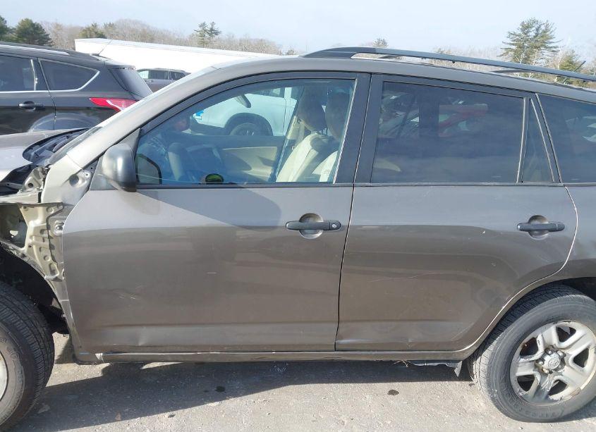 Photo 15 of 2011 Toyota Rav4 (VIN 2T3ZF4DV2BW078961)