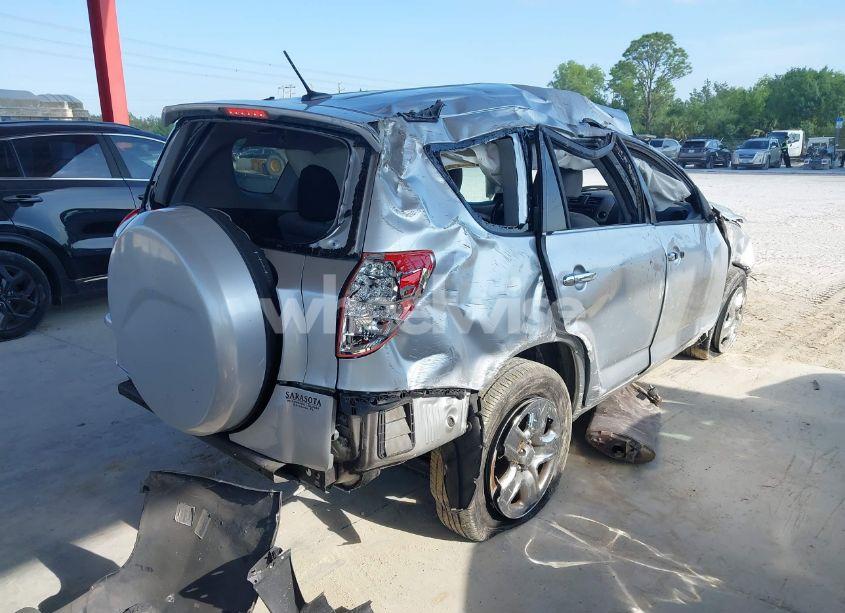 Photo 4 of 2012 Toyota Rav4 (VIN 2T3ZF4DV2CW108865)