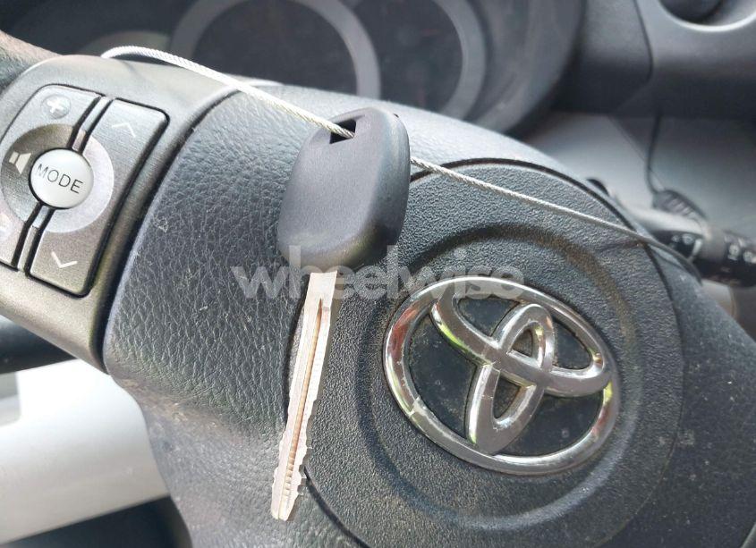Photo 11 of 2011 Toyota Rav4 (VIN 2T3ZF4DV3BW058606)