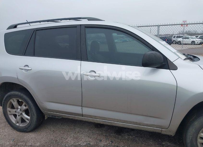 Photo 13 of 2011 Toyota Rav4 (VIN 2T3ZF4DV3BW064261)