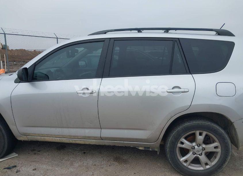 Photo 14 of 2011 Toyota Rav4 (VIN 2T3ZF4DV3BW064261)