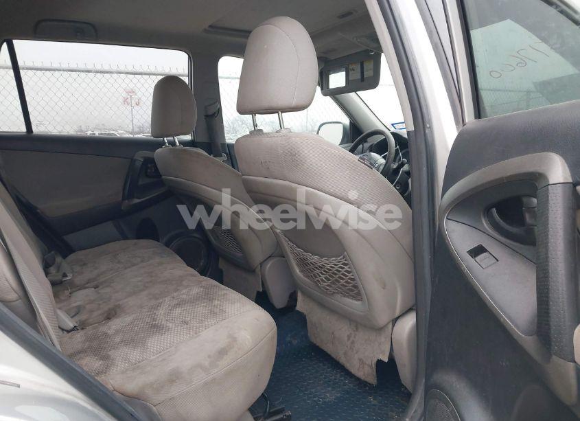 Photo 8 of 2011 Toyota Rav4 (VIN 2T3ZF4DV3BW064261)