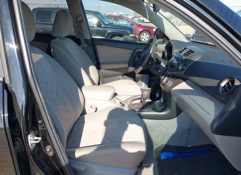 Photo 5 of 2011 Toyota Rav4 (VIN 2T3ZF4DV3BW083327)