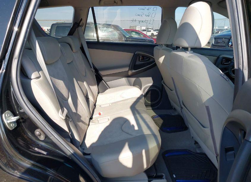 Photo 8 of 2011 Toyota Rav4 (VIN 2T3ZF4DV3BW083327)