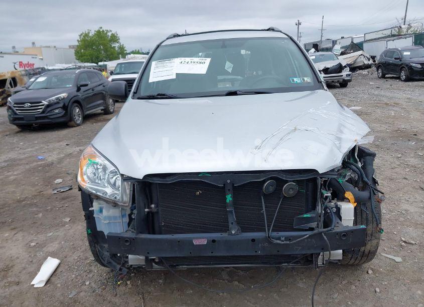 Photo 11 of 2011 Toyota Rav4 N/A (VIN 2T3ZF4DV3BW093338)