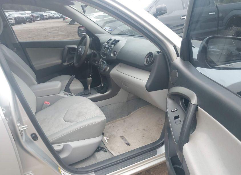 Photo 5 of 2011 Toyota Rav4 (VIN 2T3ZF4DV4BW064110)