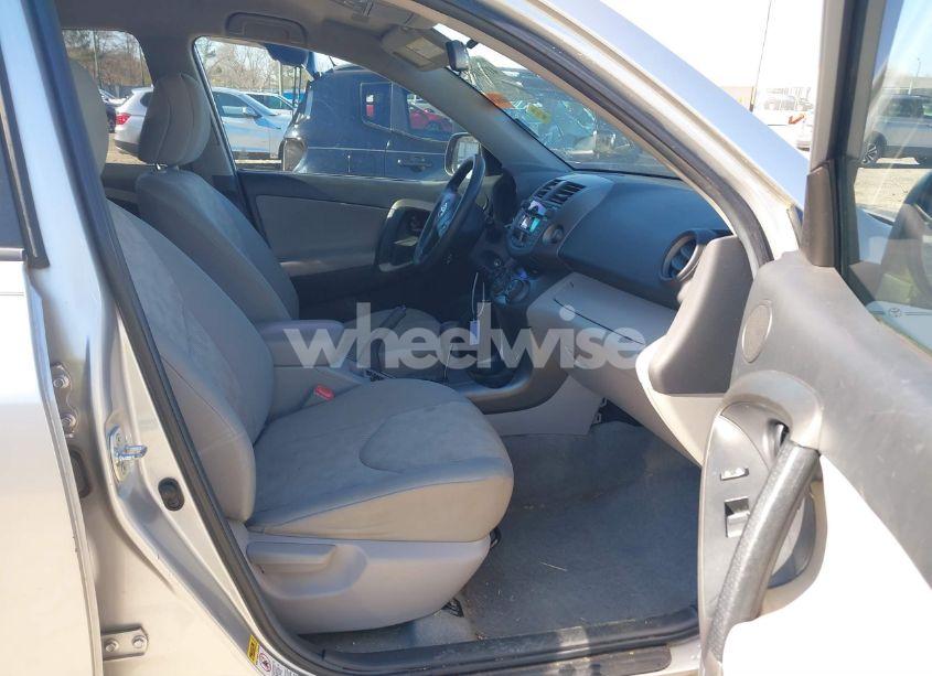 Photo 5 of 2011 Toyota Rav4 (VIN 2T3ZF4DV4BW079223)