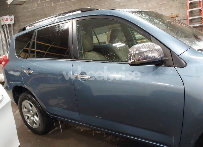 Photo 13 of 2011 Toyota Rav4 (VIN 2T3ZF4DV4BW090710)