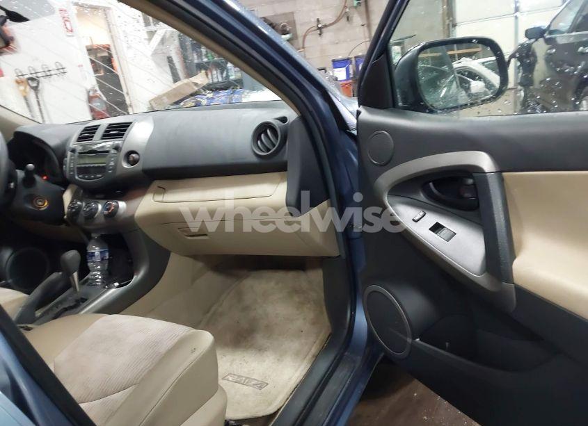 Photo 5 of 2011 Toyota Rav4 (VIN 2T3ZF4DV4BW090710)