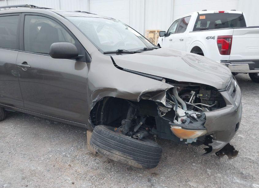 Photo 6 of 2011 Toyota Rav4 (VIN 2T3ZF4DV6BW063010)
