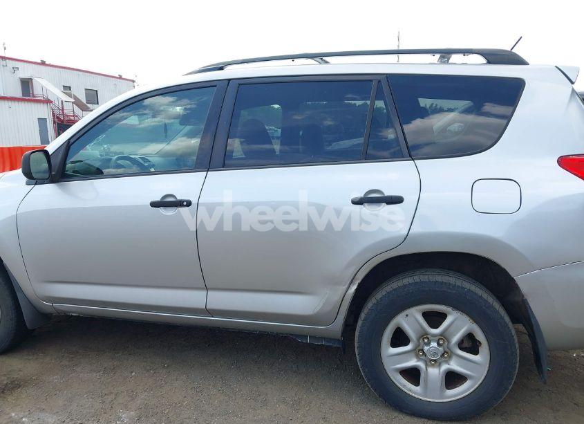 Photo 14 of 2011 Toyota Rav4 (VIN 2T3ZF4DV6BW090031)