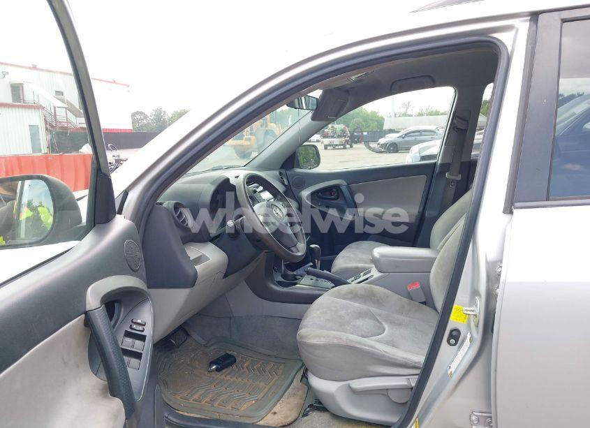 Photo 5 of 2011 Toyota Rav4 (VIN 2T3ZF4DV6BW090031)