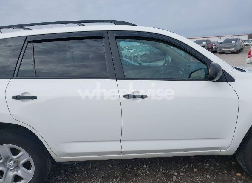 Photo 13 of 2011 Toyota Rav4 (VIN 2T3ZF4DV7BW104258)