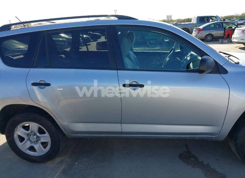Photo 13 of 2011 Toyota Rav4 (VIN 2T3ZF4DV8BW069553)