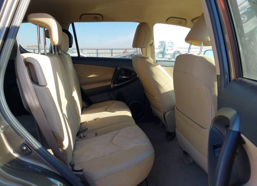 Photo 8 of 2011 Toyota Rav4 (VIN 2T3ZF4DV8BW071190)