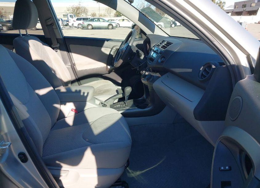 Photo 5 of 2011 Toyota Rav4 (VIN 2T3ZF4DV8BW094307)