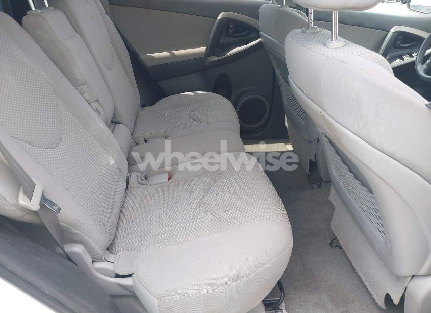 Photo 8 of 2011 Toyota Rav4 (VIN 2T3ZF4DV9BW077452)