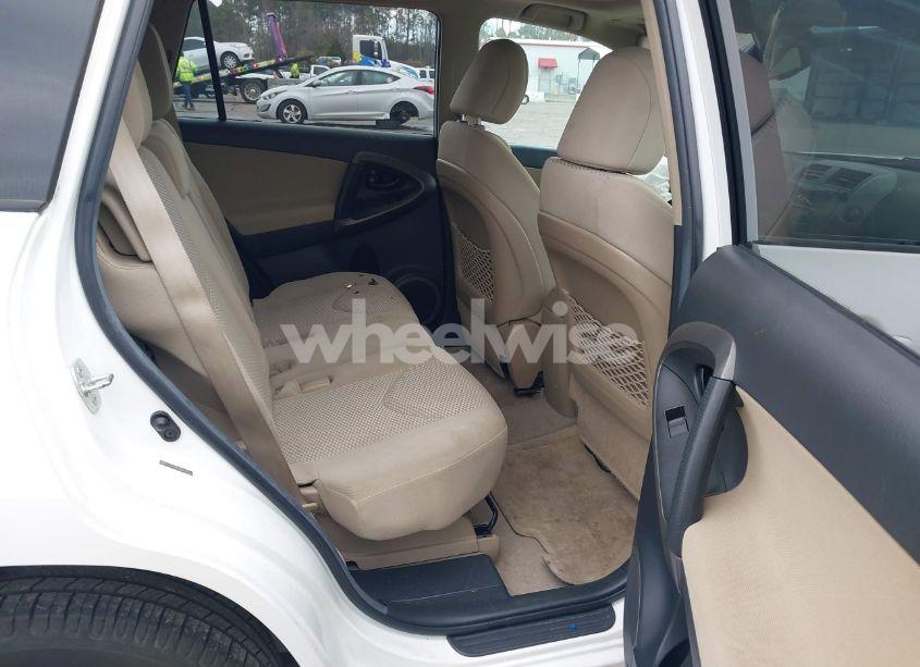 Photo 8 of 2011 Toyota Rav4 (VIN 2T3ZF4DV9BW092422)