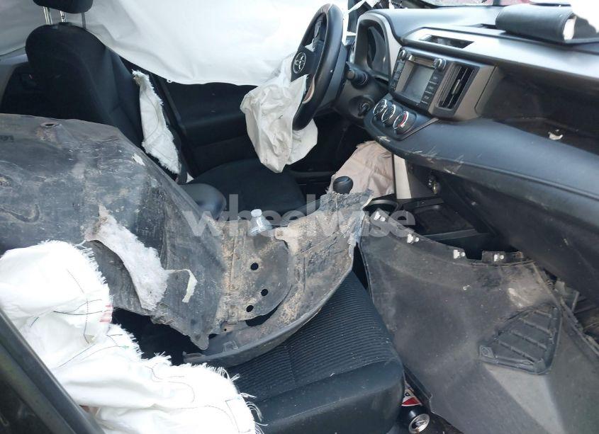 Photo 5 of 2016 Toyota Rav4 LE (VIN 2T3ZFREV0GW268261)