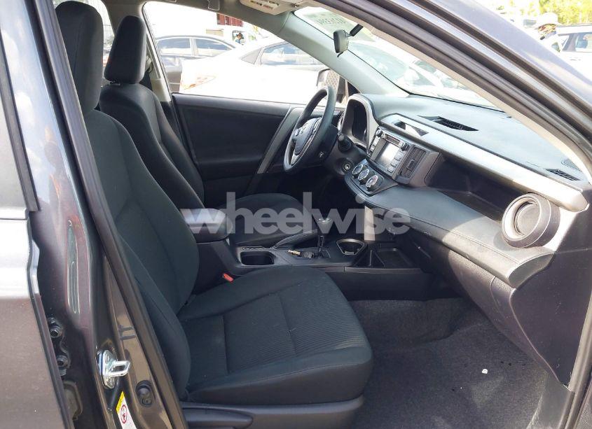 Photo 5 of 2016 Toyota Rav4 LE (VIN 2T3ZFREV0GW277834)