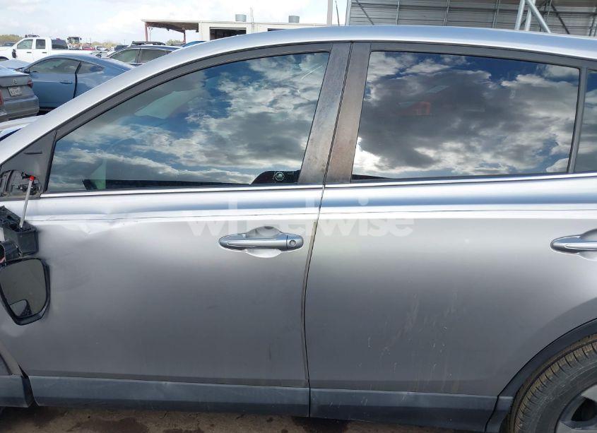 Photo 14 of 2018 Toyota Rav4 LE (VIN 2T3ZFREV0JW470119)