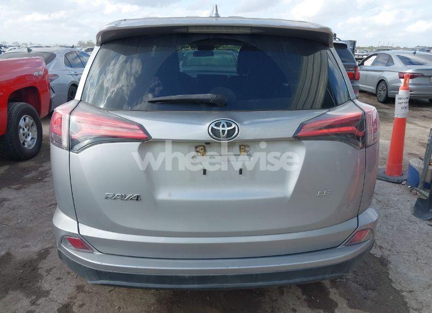 Photo 16 of 2018 Toyota Rav4 LE (VIN 2T3ZFREV0JW470119)
