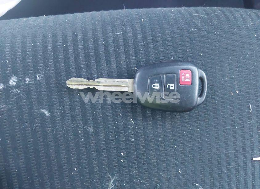 Photo 11 of 2018 Toyota Rav4 LE (VIN 2T3ZFREV0JW515530)