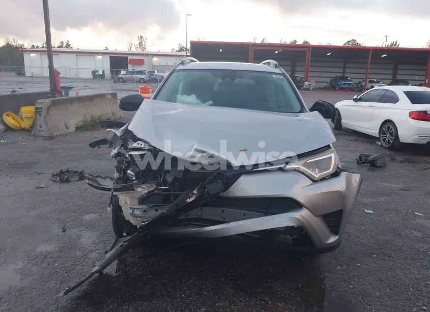 Photo 12 of 2018 Toyota Rav4 LE (VIN 2T3ZFREV0JW515530)