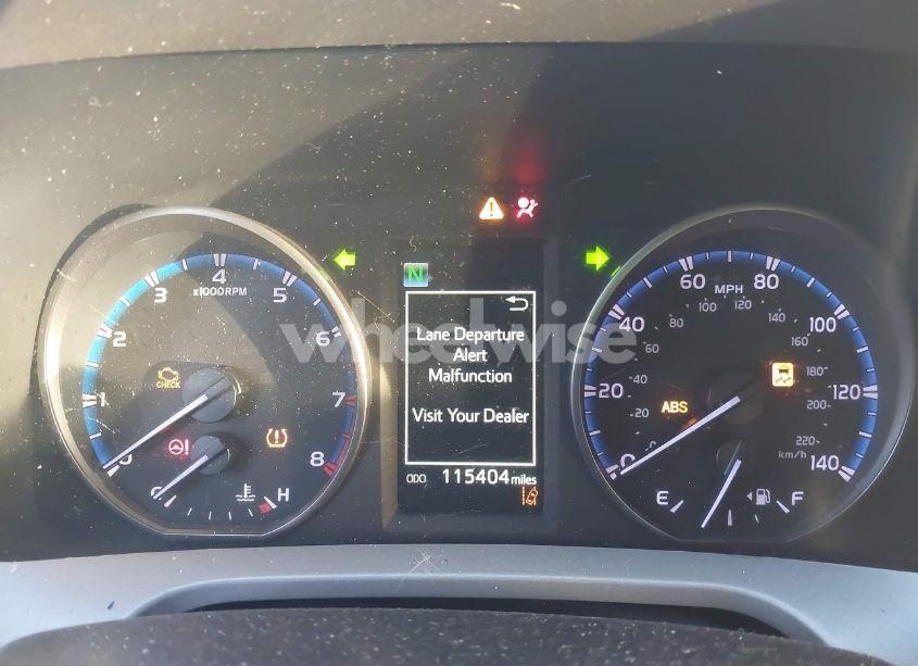 Photo 15 of 2018 Toyota Rav4 LE (VIN 2T3ZFREV0JW515530)