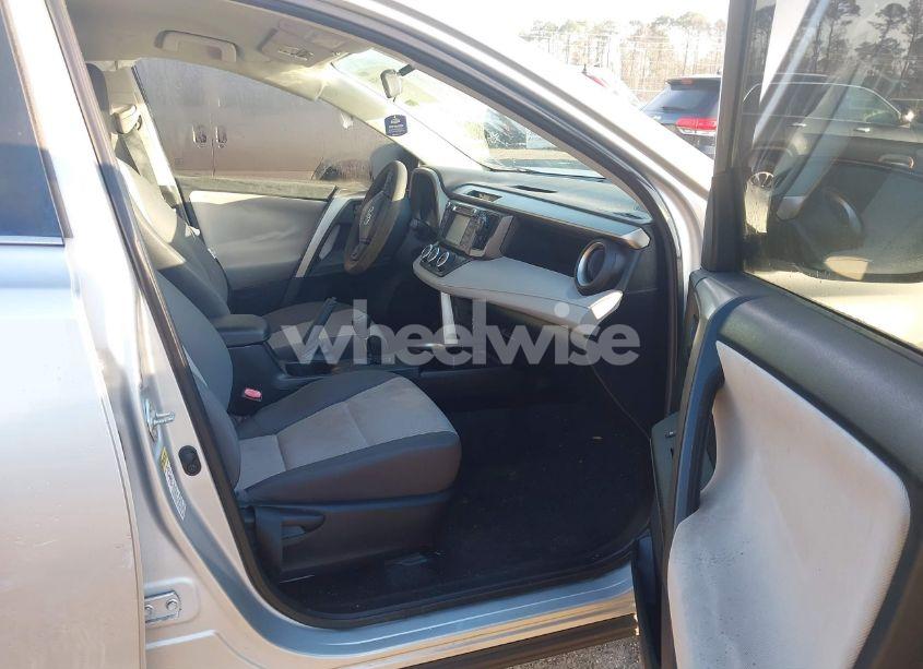 Photo 5 of 2014 Toyota Rav4 LE (VIN 2T3ZFREV1EW087358)