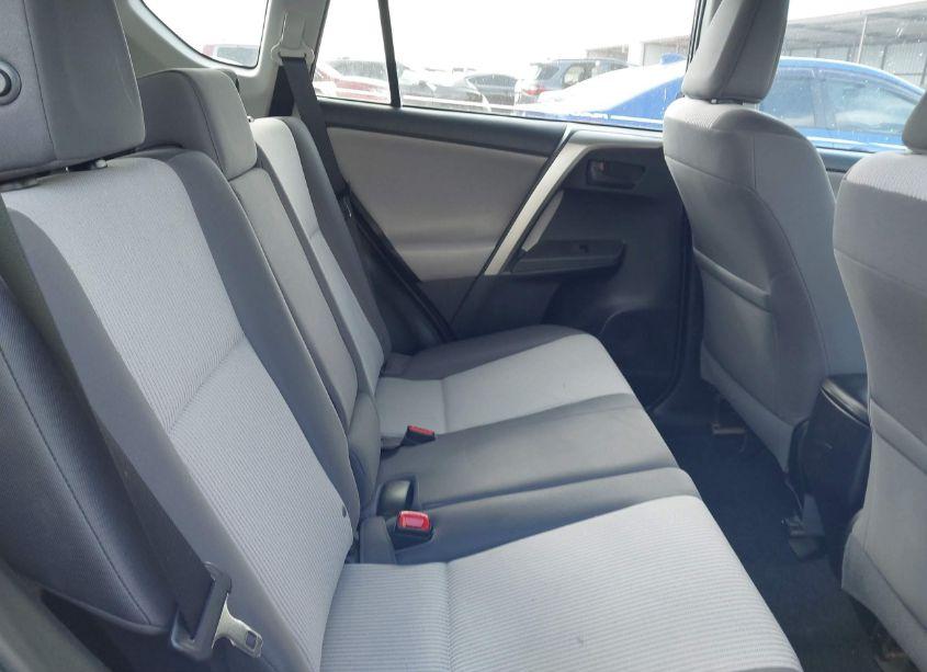 Photo 8 of 2015 Toyota Rav4 LE (VIN 2T3ZFREV1FW169706)