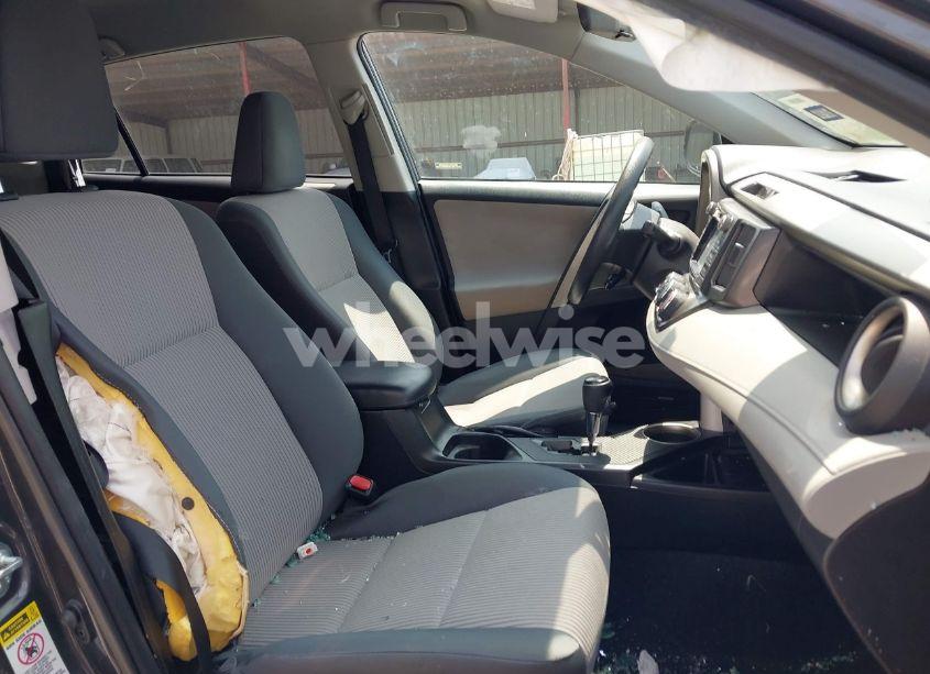 Photo 5 of 2015 Toyota Rav4 LE (VIN 2T3ZFREV1FW172671)