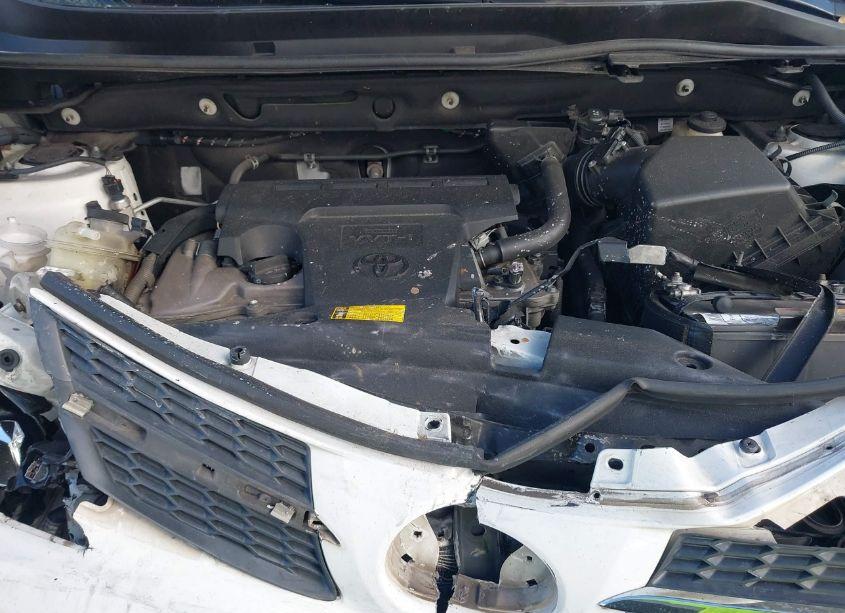 Photo 10 of 2015 Toyota Rav4 LE (VIN 2T3ZFREV1FW200517)