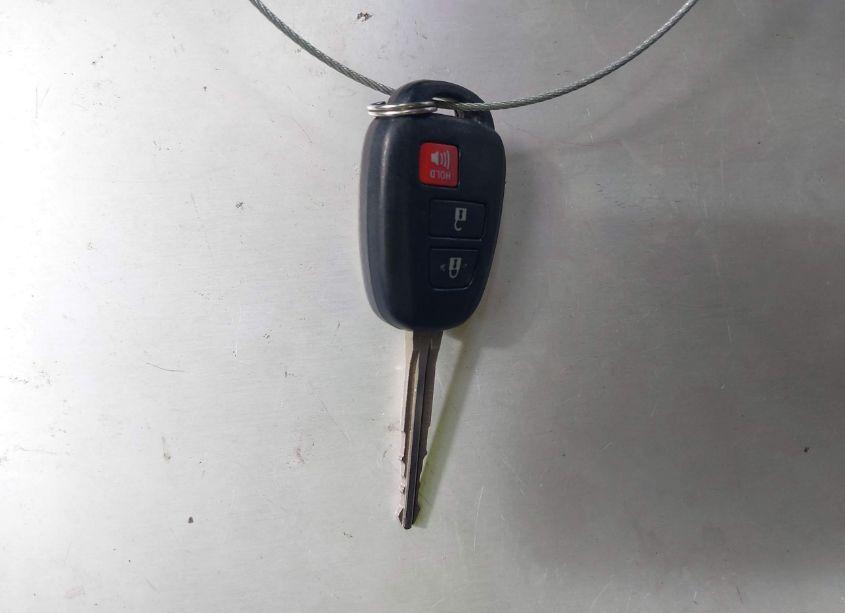 Photo 11 of 2015 Toyota Rav4 LE (VIN 2T3ZFREV1FW200517)