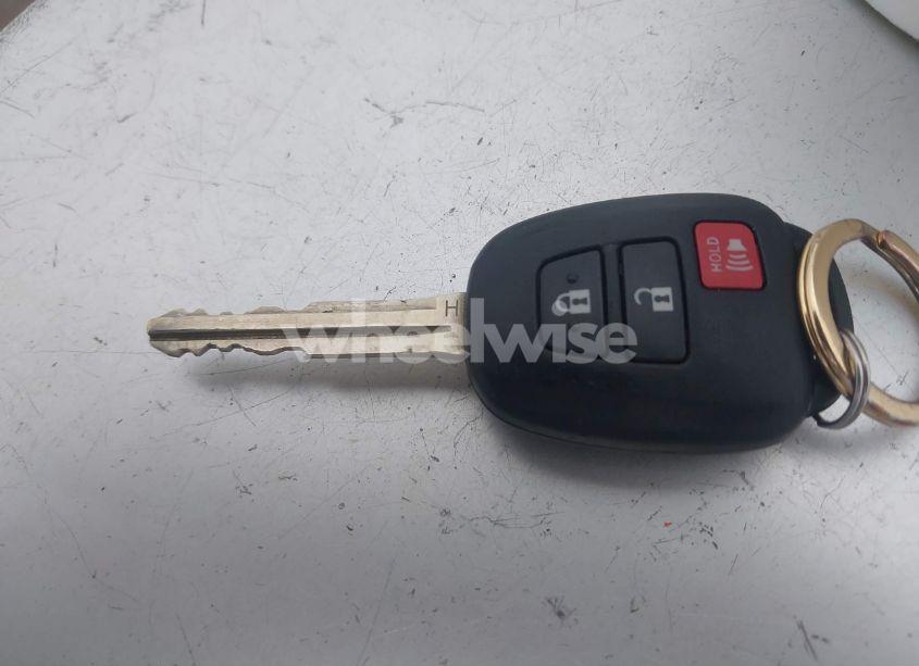 Photo 11 of 2015 Toyota Rav4 LE (VIN 2T3ZFREV1FW205216)